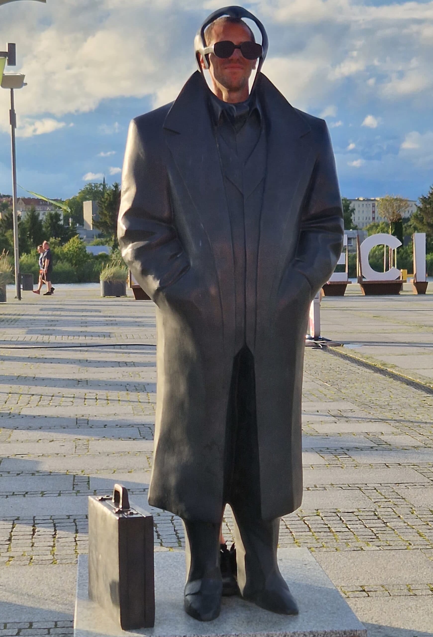 Praca głęboka / Deep Work – 90% ludzi cierpi na tę chorobę i nic z tym nie robi!